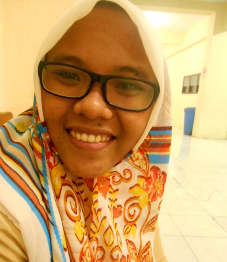 Anis Faridah, Dorm D student manager, Ngalah school alumna and undergraduate student