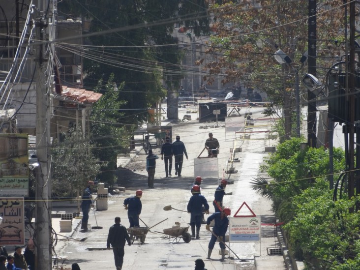 Five crucial kilometers of main roads in Saqba are repaired with support from the Syria Regional Program, connecting citizens to