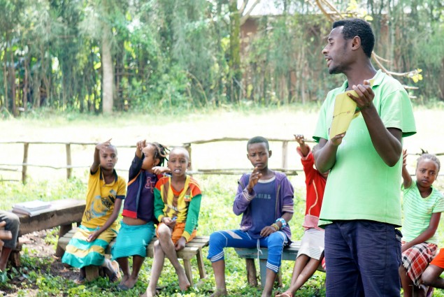 In October 2016, USAID launched the READ Community Outreach activity at Soyama Primary School. The activity will reach students in nearly 2,500 schools in the Amhara, Oromia, SNNP, Somali, and Tigray regions.