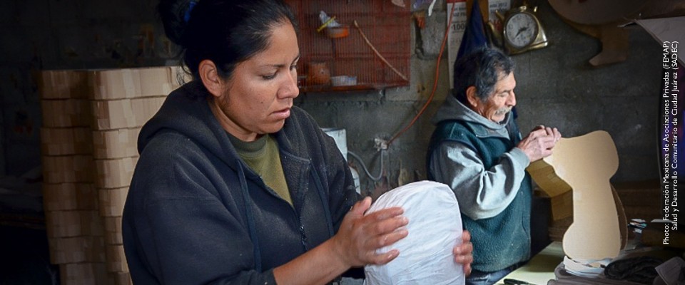 USAID partners with Mexican public and private organizations to help women with low-incomes open their own business.