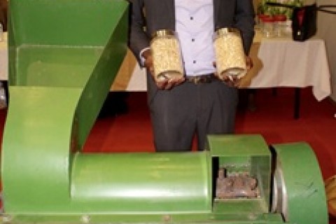 Thresher on the Move: Young innovator reduces harvest losses, boosts food security